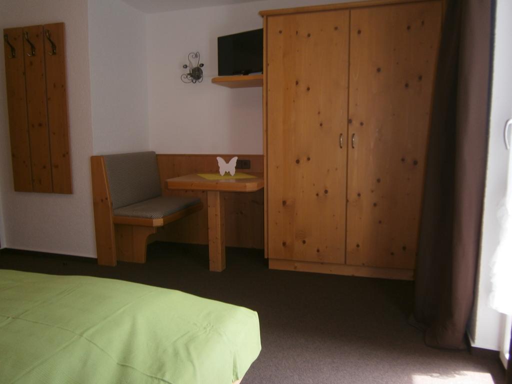 Haus Wiesenheim Fw Oetztal Längenfeld Zewnętrze zdjęcie