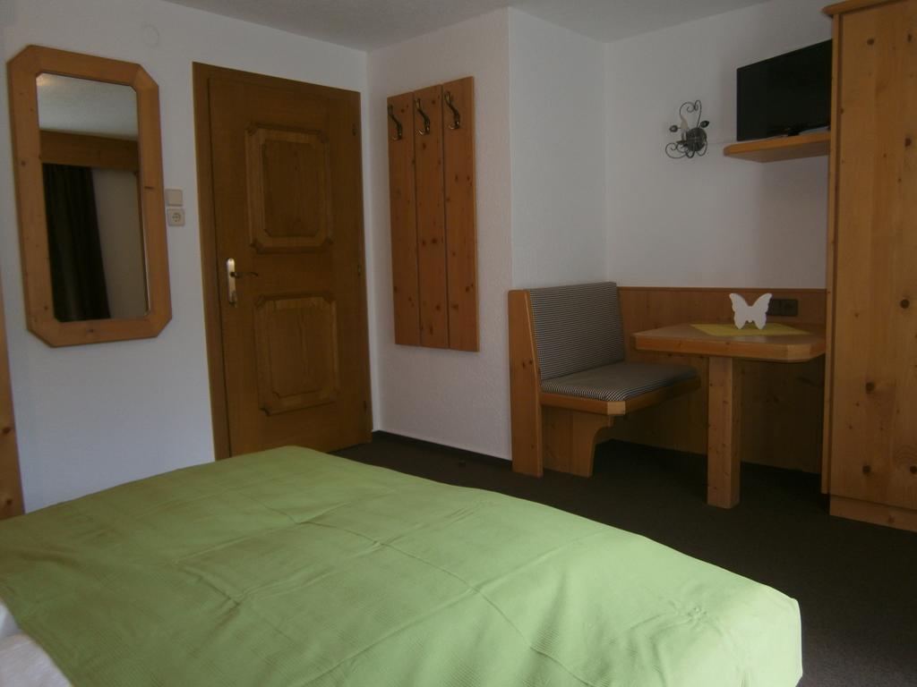 Haus Wiesenheim Fw Oetztal Längenfeld Zewnętrze zdjęcie