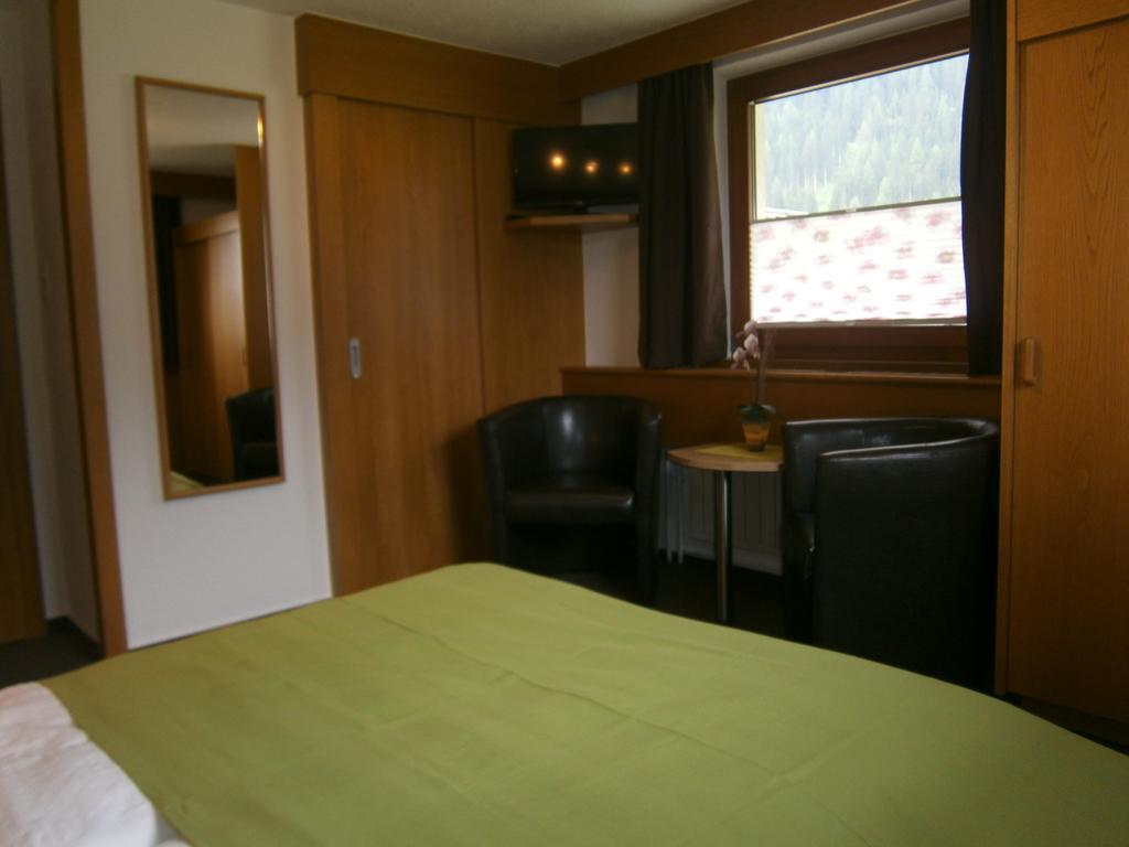 Haus Wiesenheim Fw Oetztal Längenfeld Zewnętrze zdjęcie